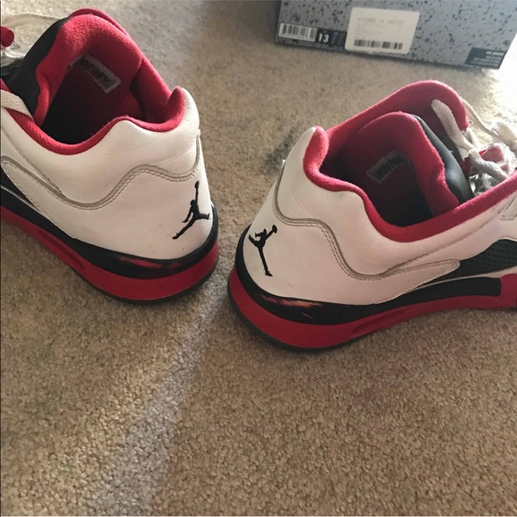 Jordans 5 low fire red - Picture 5 of 6